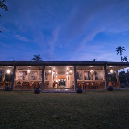 Wirdana Resort & Spa Bussa Buitenkant foto